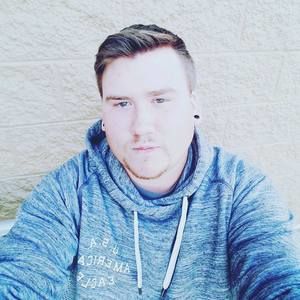 Meet your Posher, Corey